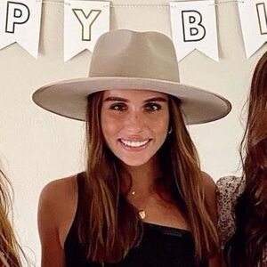 Olive & Pique Wide Brimmed Hat